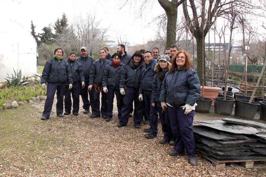 Encuentro con Trabajadores del Programa de Reactivación y Cualificación Profesional - Imagen de los participantes en la formación de jardinería.