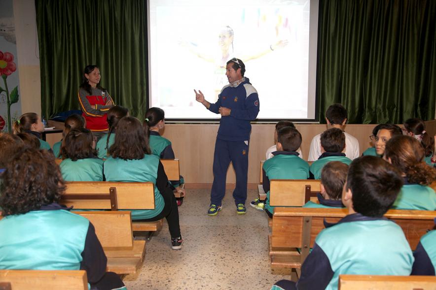 Encuentro con Azucena Díaz Atleta Olímpica con Alumnos del CEIP García Lorca - 126811
