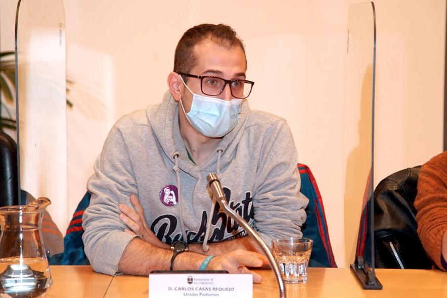 Encuentro de Jóvenes con Políticos - Imagen del momento de una intervención de un joven.