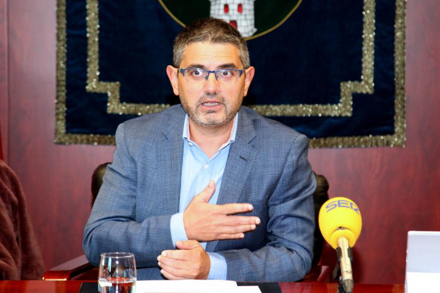 Alcalde Sánchez Acera durante el evento