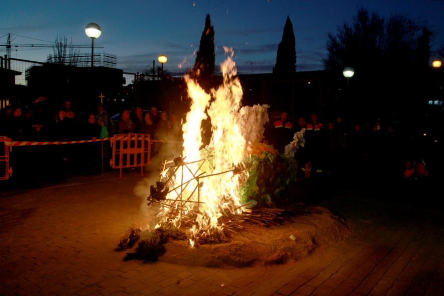 Entierro de la Sardina 2017 -  El fuego de la celebración.
