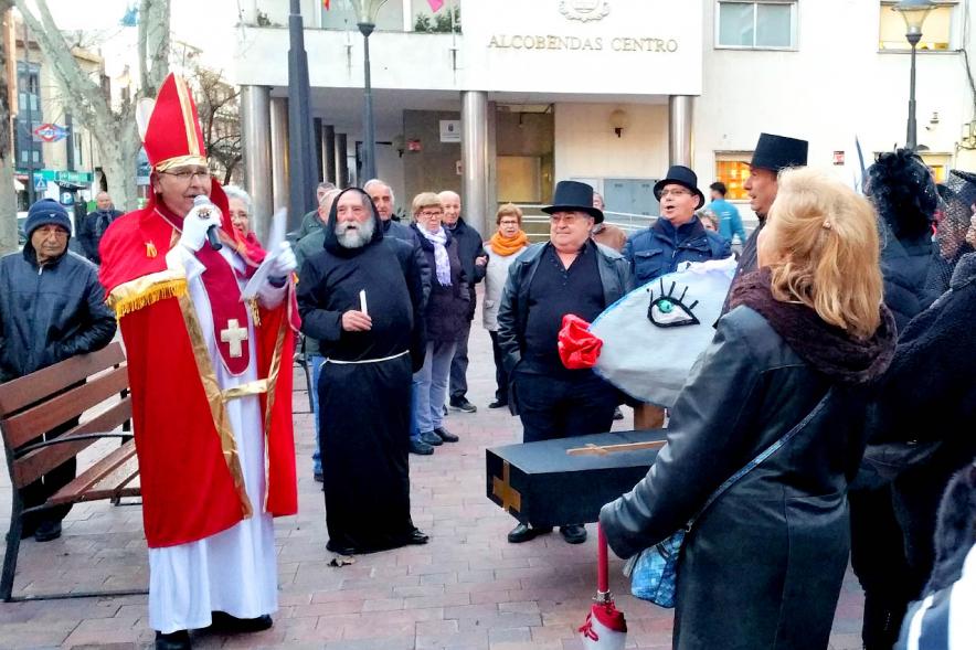 Entierro de la Sardina . Cortejo fúnebre.