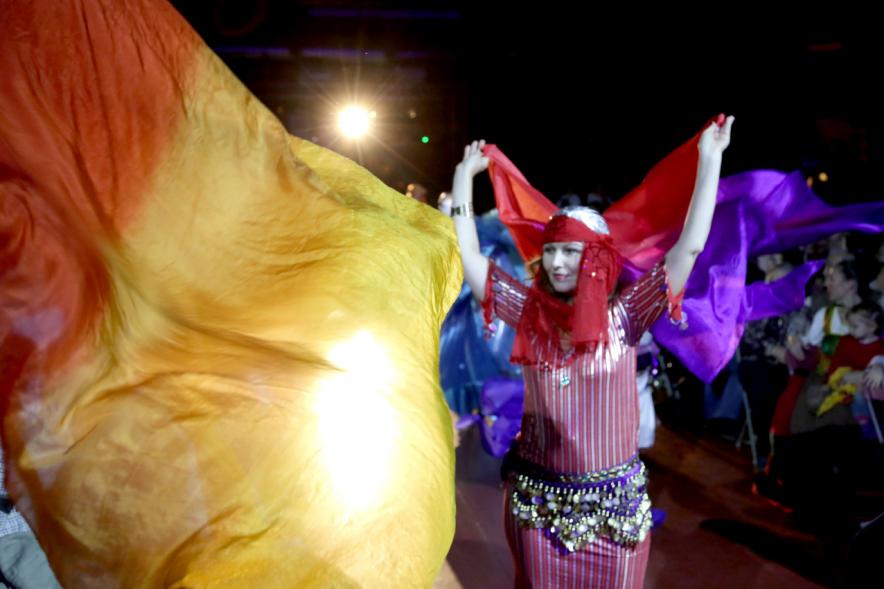 Entrecasas 2016 -  Danzantes en el escenario.