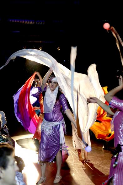 Entrecasas 2016 -  Los bailarines en el escenario.