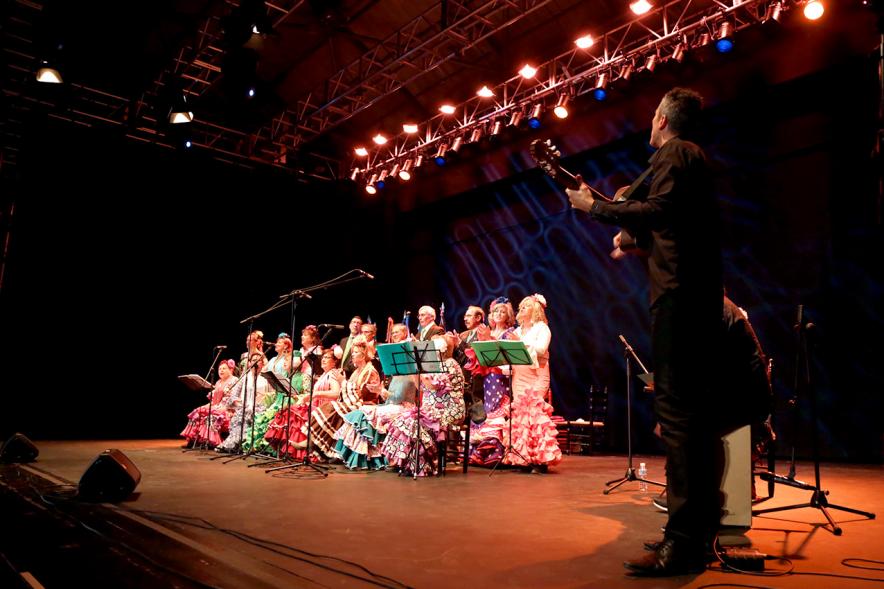 Entrecasas 2016 - Escenario con el grupo de flamenco.