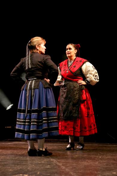 Baile regional con vestimenta típica. Festival Entrecasas 2019 