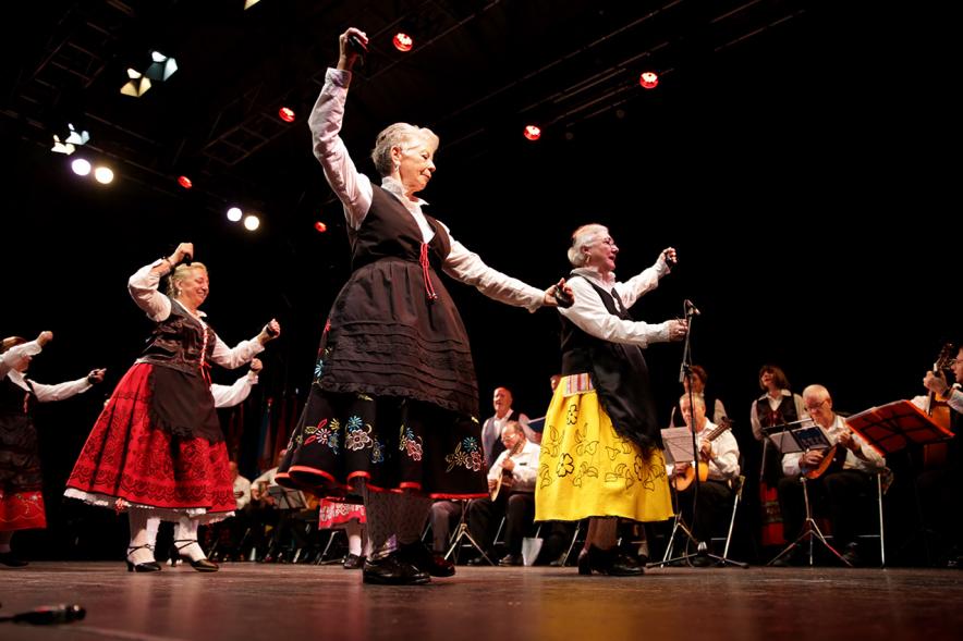 Baile regional con vestimenta típica. Festival Entrecasas 2019 