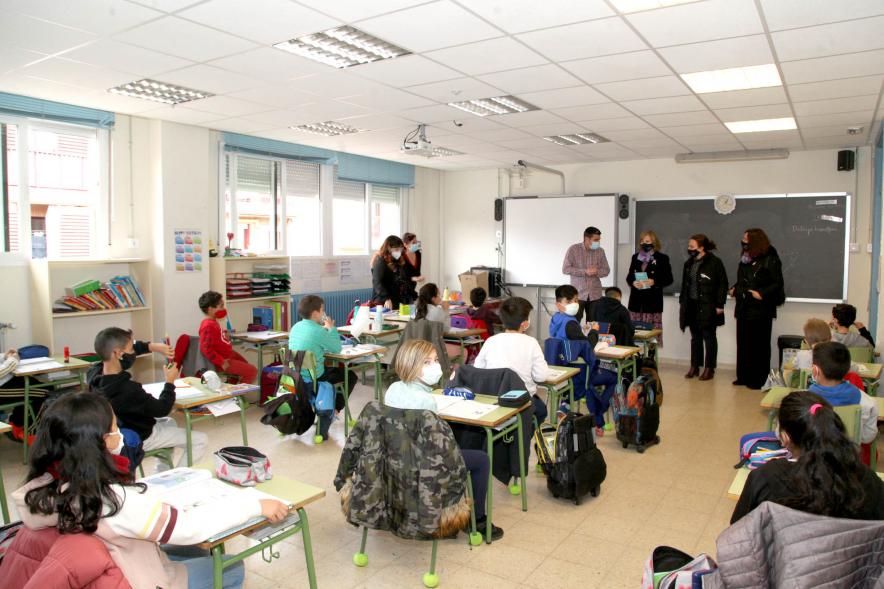 Evento visto desde el fondo del aula
