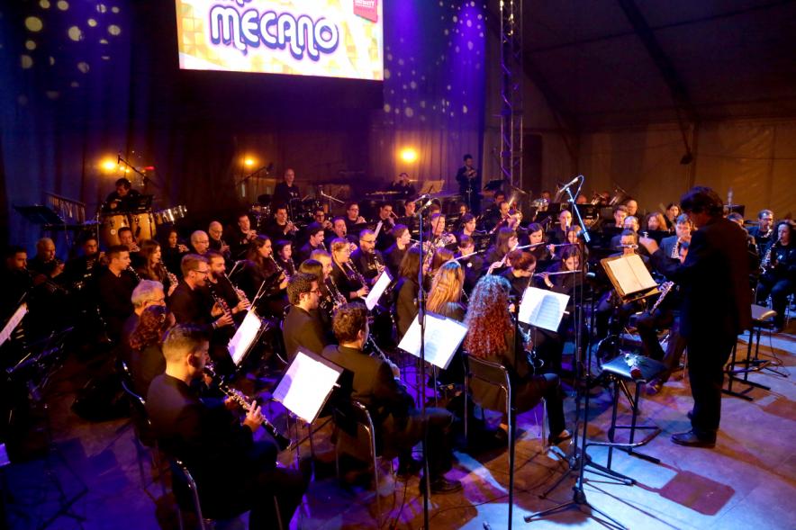 Plano lateral de la orquesta