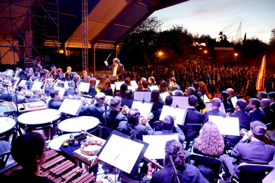 Orquesta durante el evento