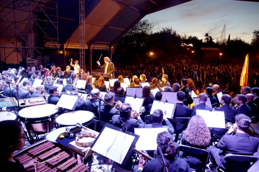 Orquesta durante la actuación