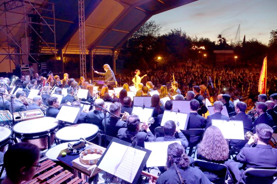 Escenario visto desde atrás
