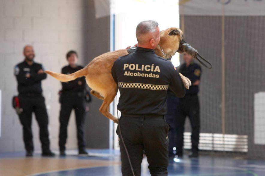Iª Exhibición de la Unidad Canina de la Policía Local - Imagen de un momento de la exhibición.