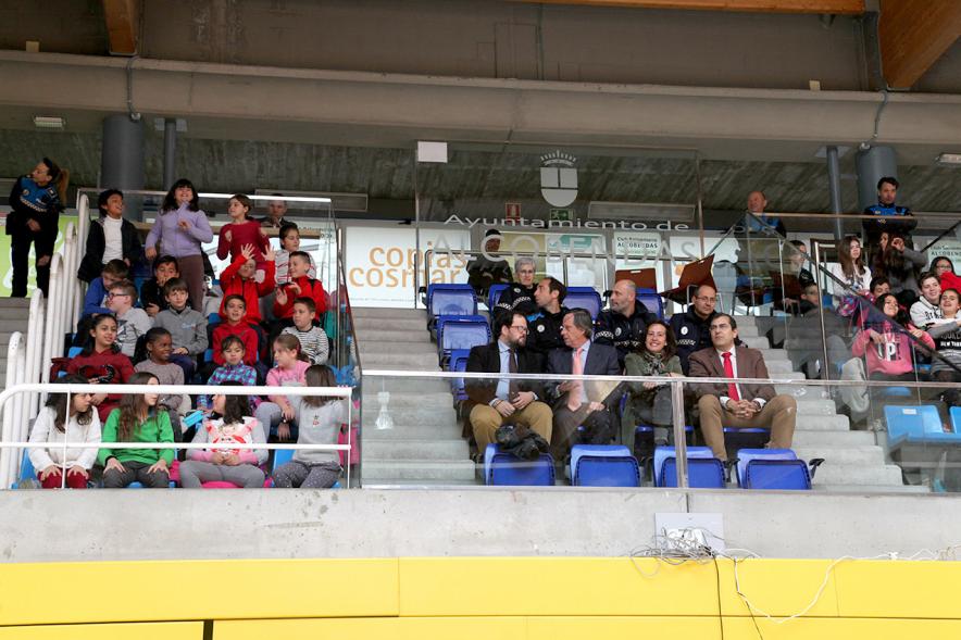 Iª Exhibición de la Unidad Canina de la Policía Local - Imagen del público asistente a la exhibición.