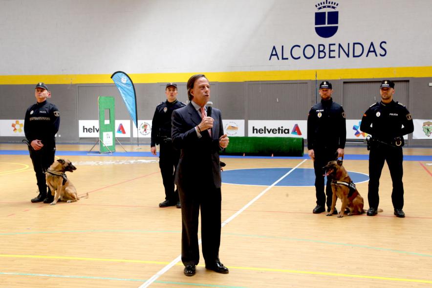 Iª Exhibición de la Unidad Canina de la Policía Local - Imagen de un momento de la exhibición.