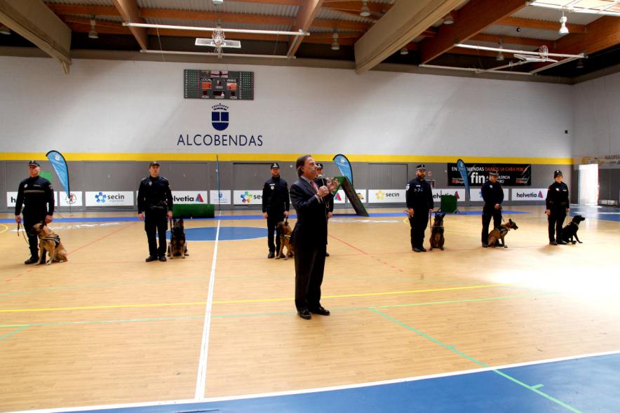 Iª Exhibición de la Unidad Canina de la Policía Local - Imagen de un momento de la exhibición.