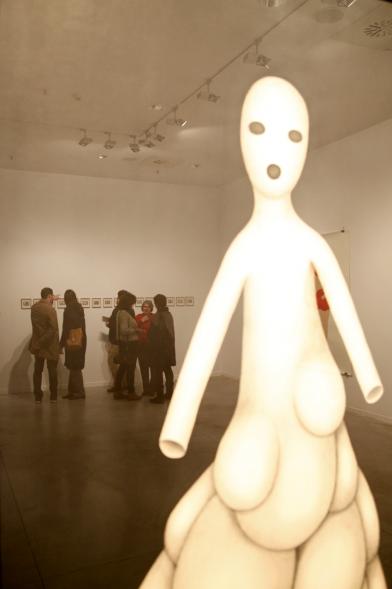 Inauguración Exposición "Aflicción" de Rosalía Banet - Imagen de una escultura de la artista.