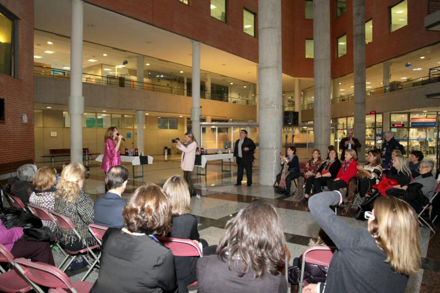 Inauguración Exposición IlusionARTizate - Imagen de un momento de la presentación de la exposición.