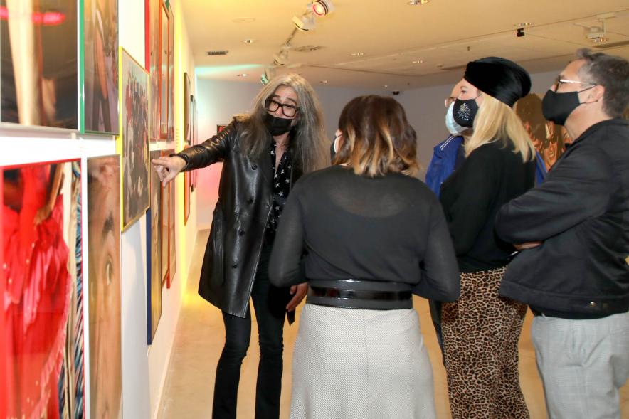 Mario Vaquerizo, Topacio y asistentes a la exposición.