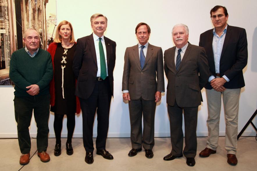 Alcalde Ignacio de Vinuesa, Autoridades y Artistas, durante la Inauguración.