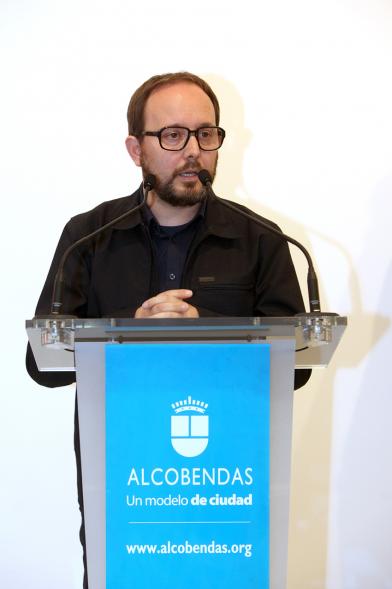 Inauguración Exposiciones de Iñaki Gonzalo "Gradiente" y Eduardo Nave "Like" en el Centro de Arte - Disertacion del autor.