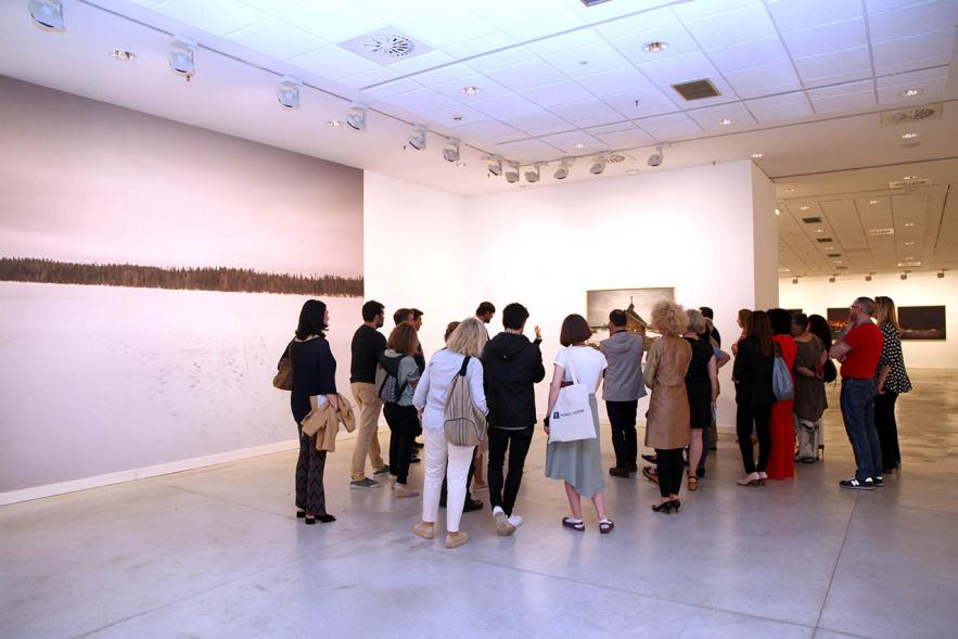 Visitantes en la muestra. Inauguración Exposiciones "Nudos - Topología de la Memoria" y "Solovki" – 2019