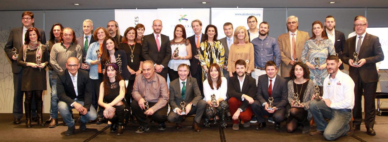 Exposocial FUNDAL 2016 - Imagen de todos los premiados en el escenario.