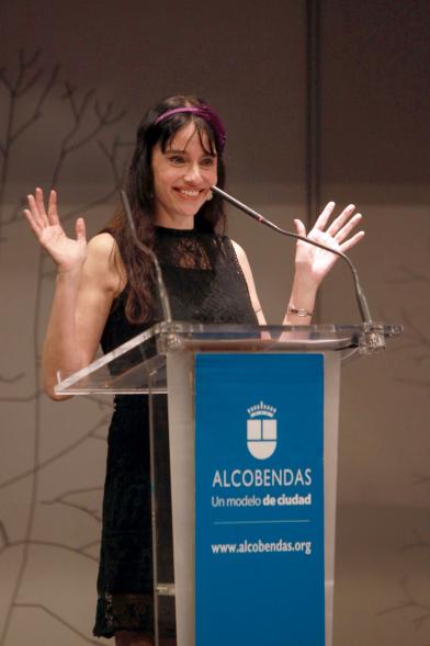Exposocial FUNDAL 2016 - Imagen de una mujer dirigiéndose al público asistente.