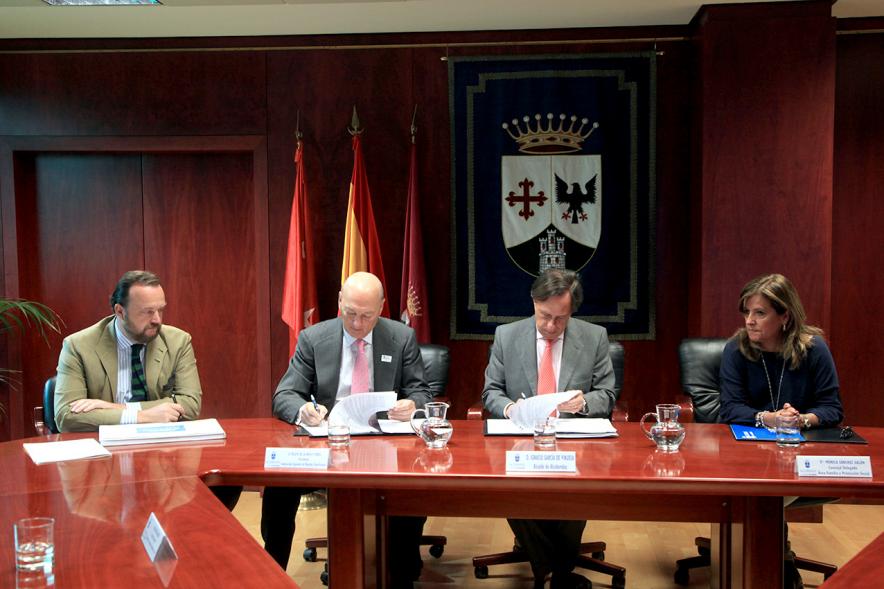 Momento de la firma