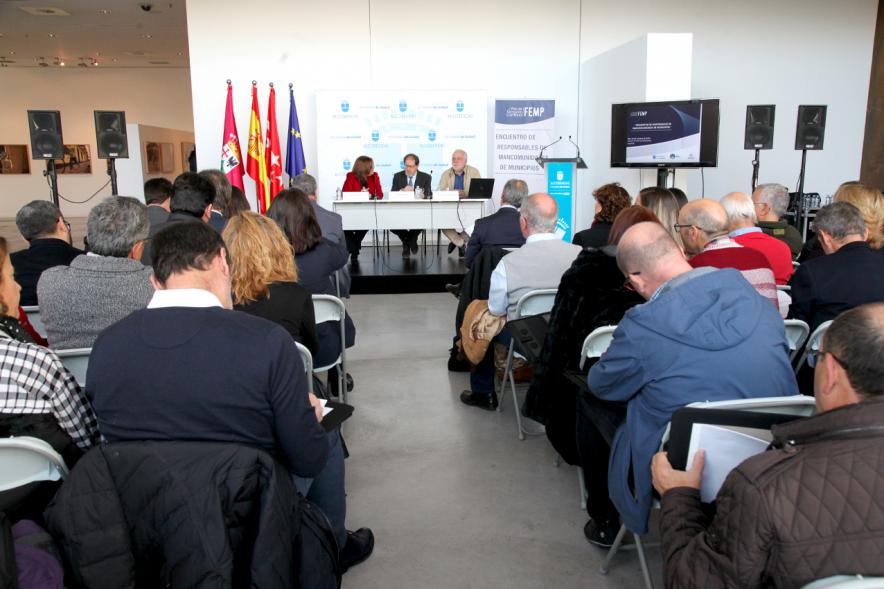 Encuentro de Responsables de Mancomunidades de Municipios FEMP - Imagen del salón donde se celebra el acto.
