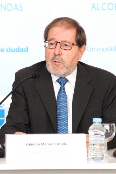 Encuentro de Responsables de Mancomunidades de Municipios FEMP - Imagen de uno de los componentes de la mesa, en un momento de su intervención.