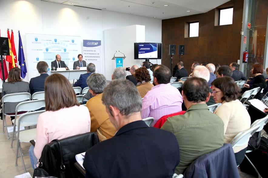 Encuentro de Responsables de Mancomunidades de Municipios FEMP - Imagen vista general del salón donde se celebra el acto.
