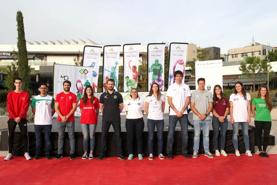 Presentación Equipos FUNDAL Temporada 2019-20 - Posado de los distintos club deportivos de la presentación.