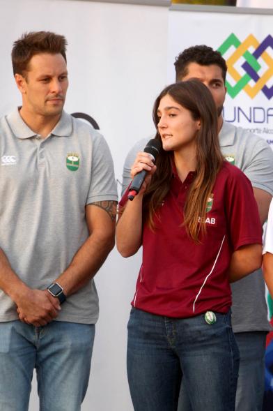 Presentación Equipos FUNDAL Temporada 2019-20 - Entrevista a una jugadora de rugby.
