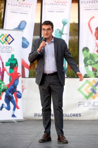 Presentación Equipos FUNDAL Temporada 2019-20 -   Primer plano de Miguel Arranz, el vice alcalde.