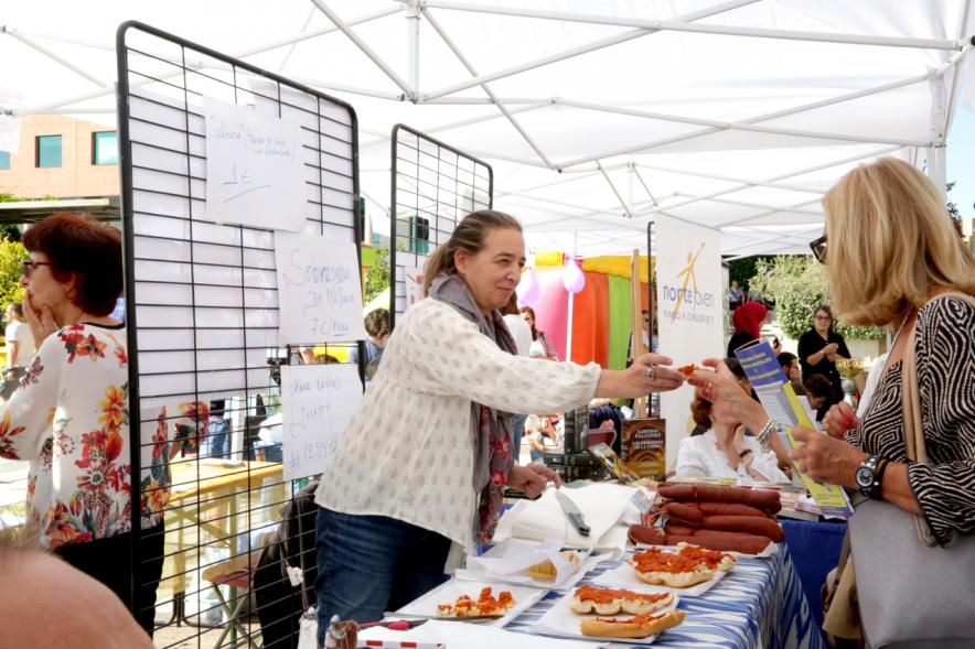 Feria de Las Asociaciones 2016 - Imagen del público asistente.