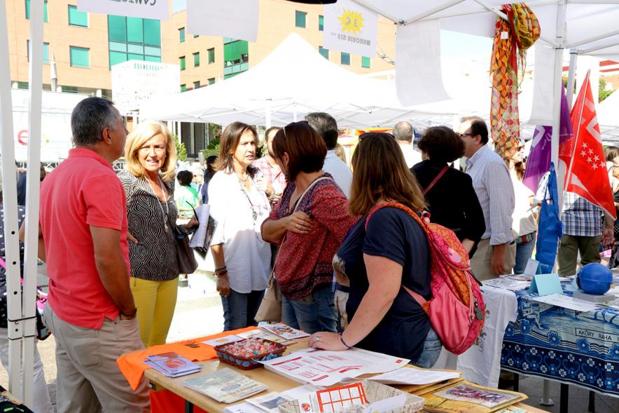 Feria de Las Asociaciones 2016 - Imagen del público asistente.