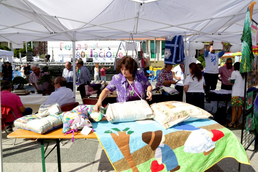Feria de Las Asociaciones 2016 - Imagen del público asistente.