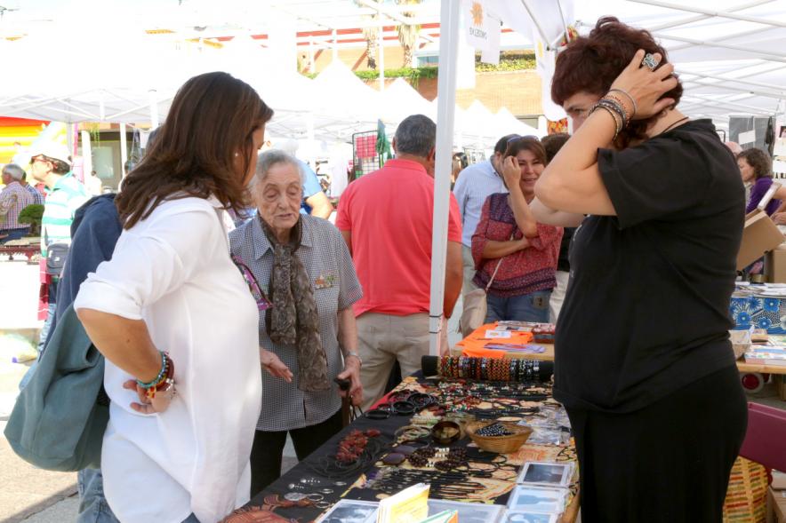 Feria de Las Asociaciones 2016 - Imagen del público asistente.