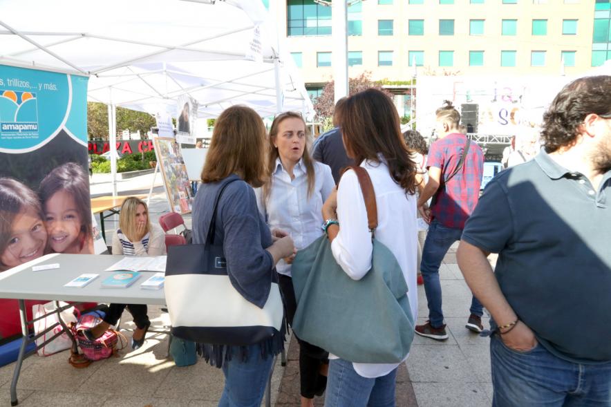 Feria de Las Asociaciones 2016 - Imagen del público asistente.
