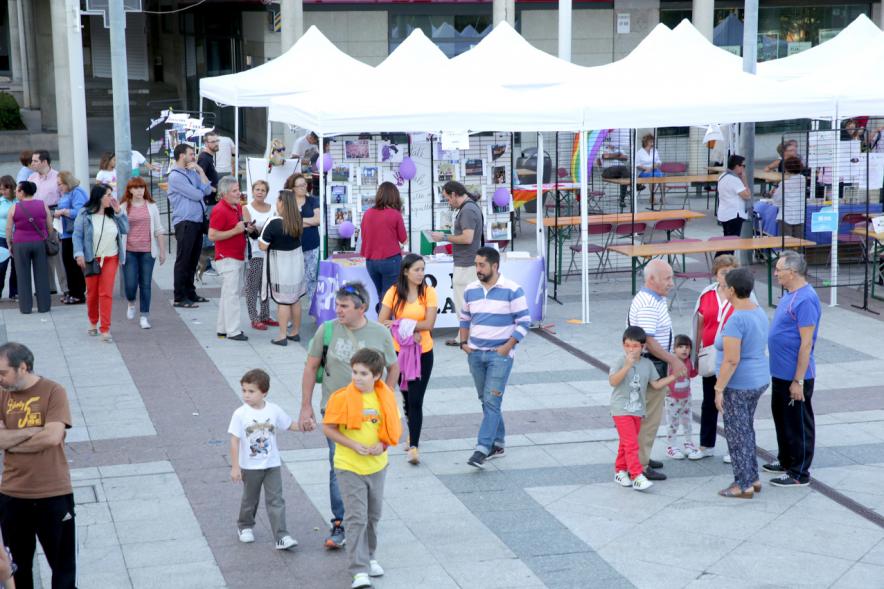 Feria de Las Asociaciones 2016 - Imagen del público asistente.