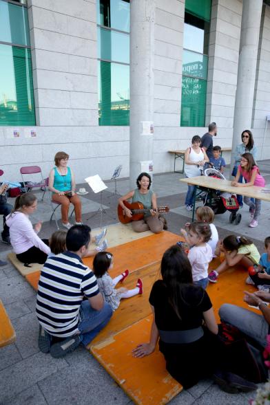 Feria de Las Asociaciones 2016 - Imagen de niños participando en la feria.