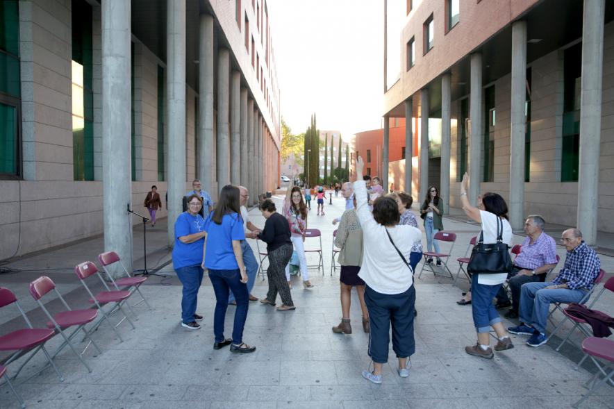 Feria de Las Asociaciones 2016 - Imagen del público asistente.