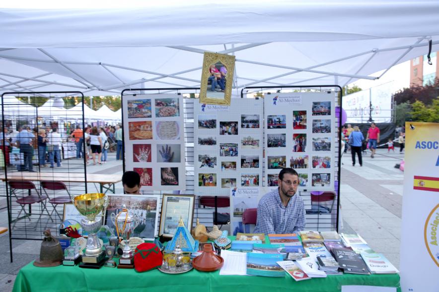 Feria de Las Asociaciones 2016 - Imagen de diferentes stands de la feria.