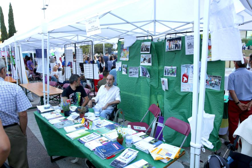Feria de Las Asociaciones 2016 - Imagen de diferentes stands de la feria.