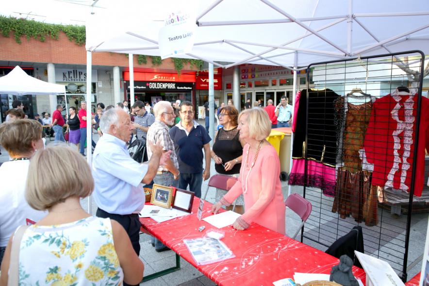 Feria de Las Asociaciones 2016 - Imagen de diferentes stands de la feria.