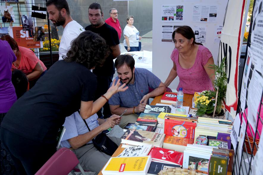 Feria de Las Asociaciones 2016 - Imagen de diferentes stands de la feria.