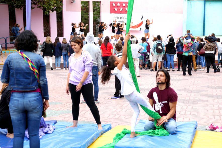 Feria Asociativa Juvenil - Imagen del público asistente.