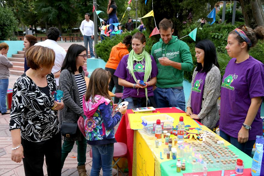 Feria Asociativa Juvenil - Imagen del público asistente.