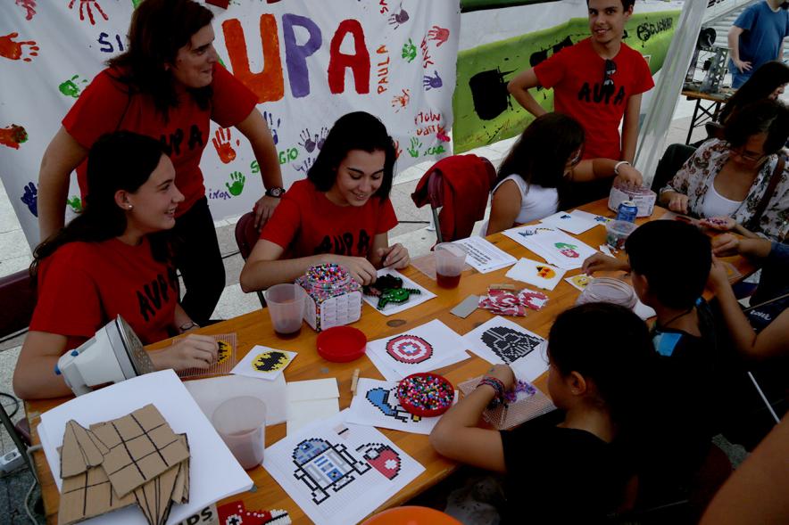 Feria Juvenil de Asociaciones - Mesa de actividades juveniles.